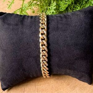 Vintage MONET Signed Thick Chunky Curb Chain Gold Tone Bracelet 7 1/4"